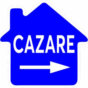 Indicator albastru „Cazare” cu săgeată spre dreapta